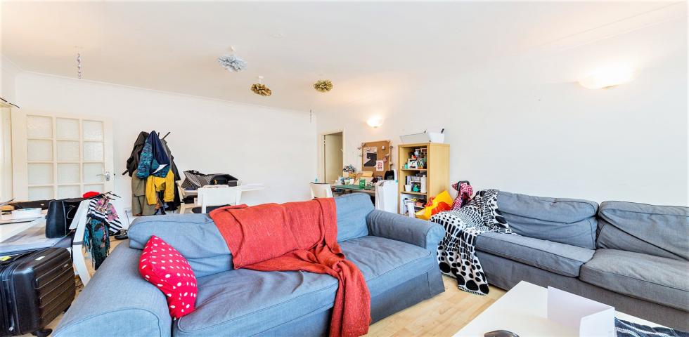 			2 Bedroom, 1 bath, 1 reception Flat			 The Avenue, KILBURN